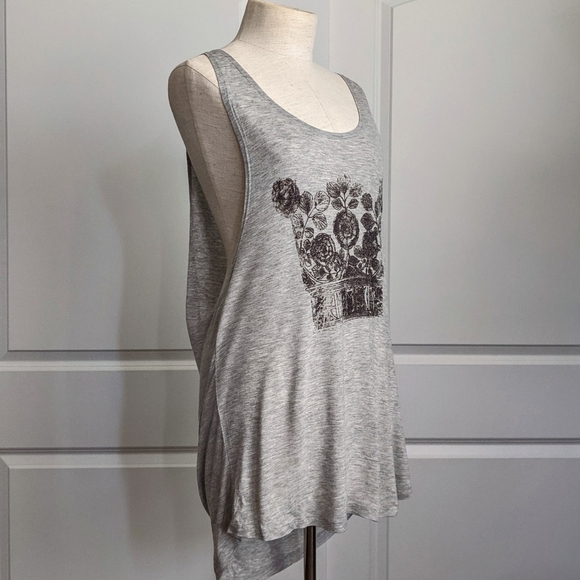 Haute Hippie Tank Top Scoop Neck Sleeveless 100% Modal Graphic Print Grey M NWT - Picture 4 of 10